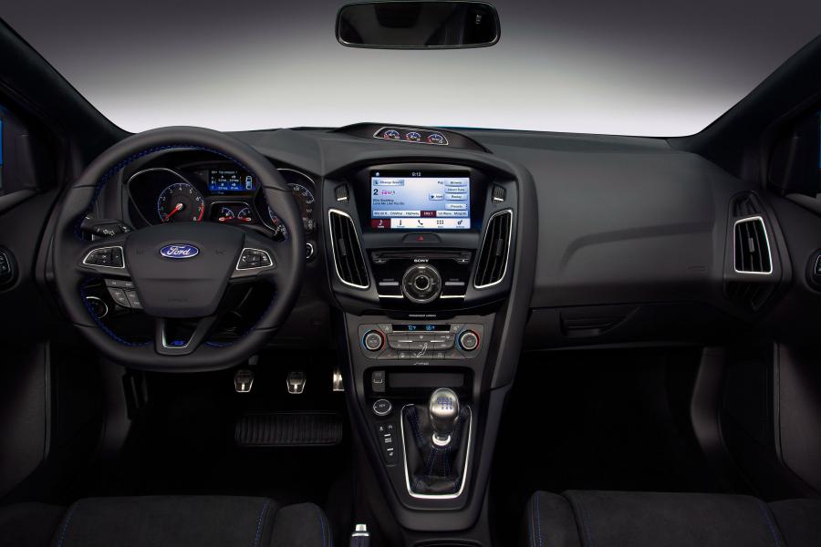 Торпедо Ford Focus RS 2016 года  (US) (фото 51 из 51)